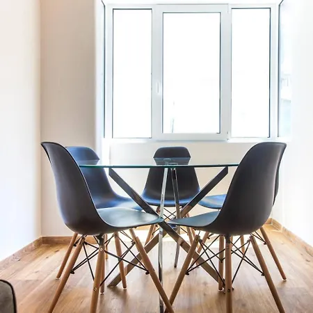 Toni's Charming 2bd, Close Thisseo Metro Atenas